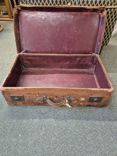 Vintage brown leather suitcase - vintage,