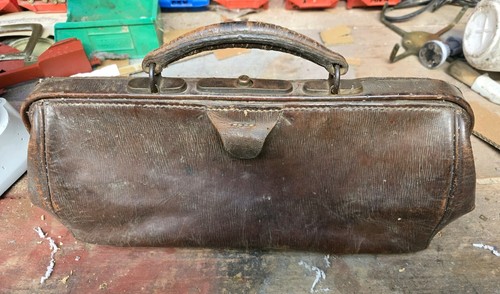 Vintage gladstone leather - vintage,
