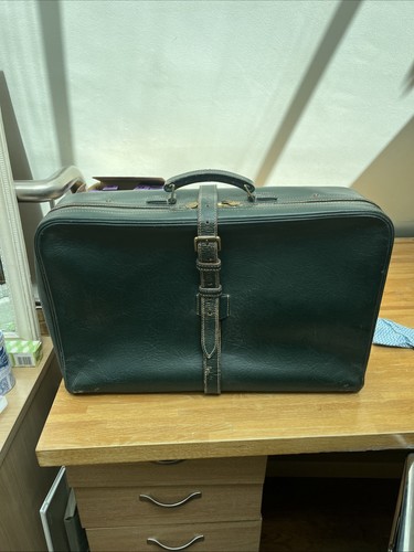 Vintage leather suitcase - leather,